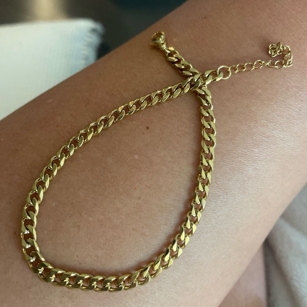 5mm classic Chain Stainless Steel Gold bracelet or anklet. Pristine condition